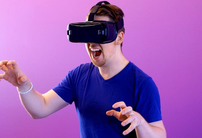 a man with VR headset growling like a bear 